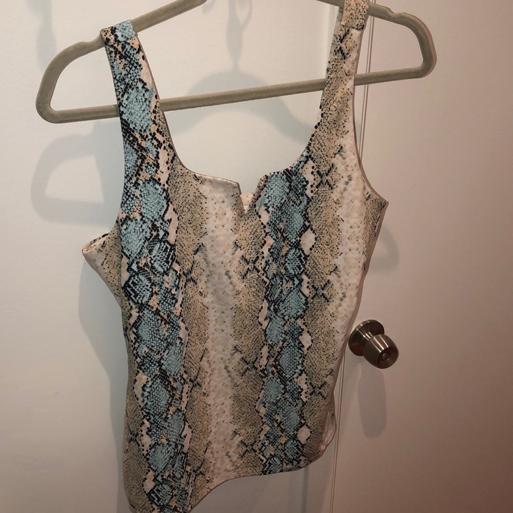 SNAKESKIN PRINT GOING OUT TANK